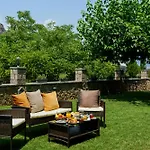 Hotel Lilea's Castle
