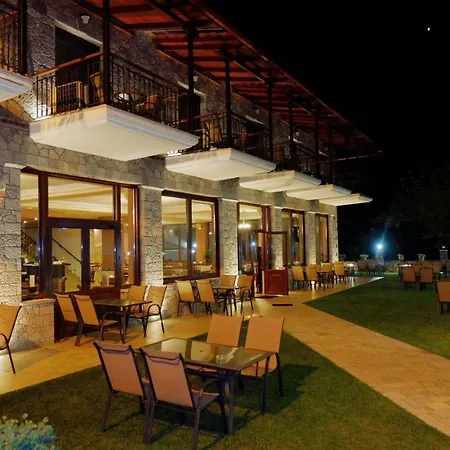 Hotel Lilea's Castle 3*