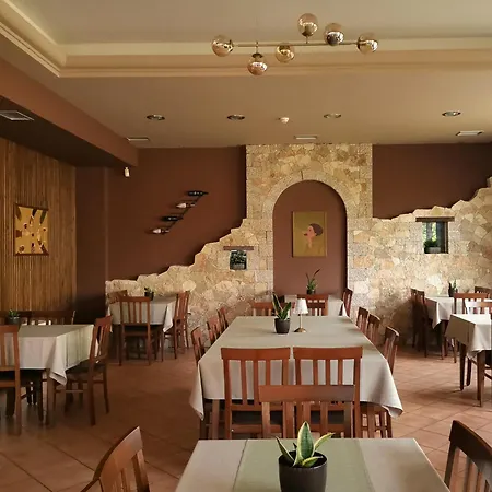 Lilea's Castle Hotel